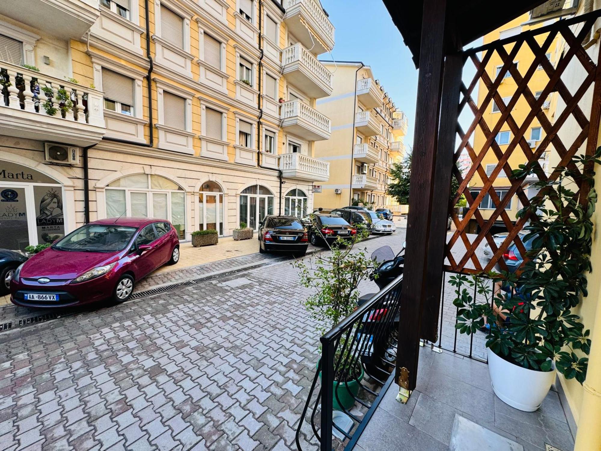 Edi Apartament Center Shkodër Dış mekan fotoğraf